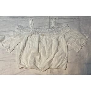 Hollister‎ Womens XS Off Shoulder Top Womens White With Lace Trim Cropped (a)